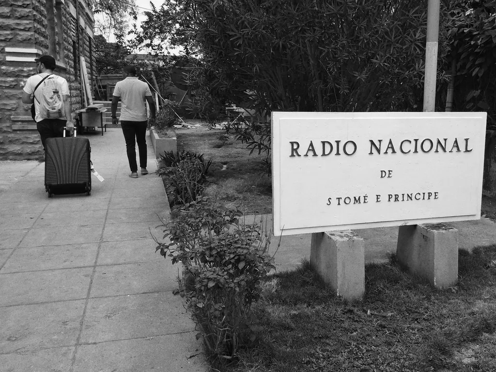 Chegada à Rádio Nacional de São Tomé
